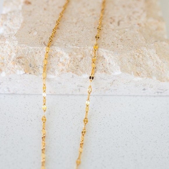 Dainty Gold Sparkle Chain Delicate Sparkly Gold Necklace Layering Necklace - Picture 3 of 13